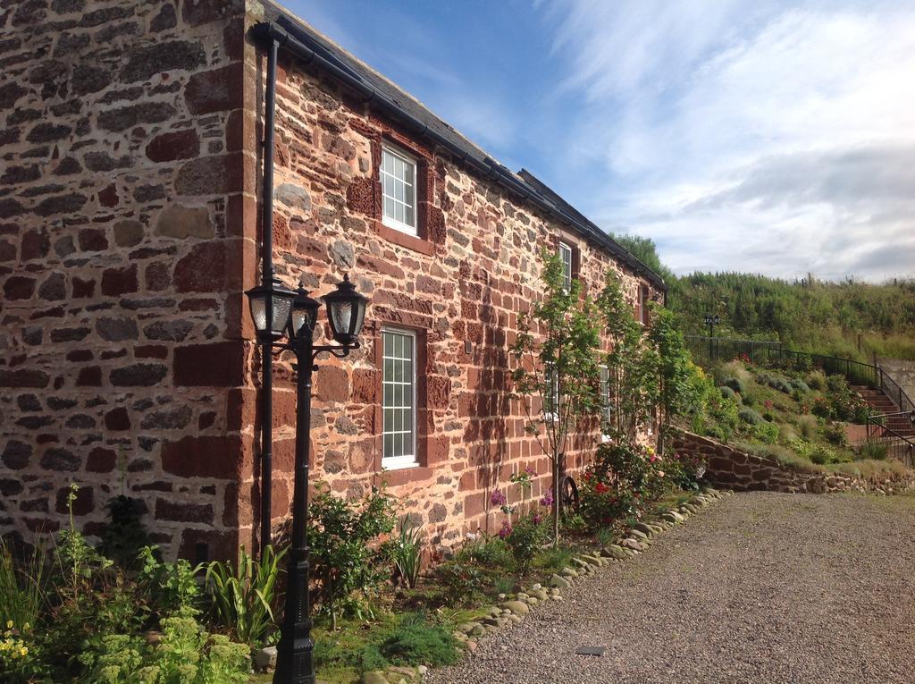 Mill Of Nethermill Holidays Pennan エクステリア 写真